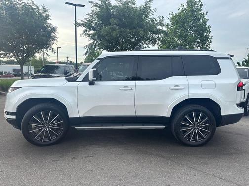 White Pearl 2024 Lexus GX 550 Luxury