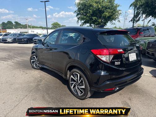 Crystal Black Pearl 2019 Honda HR-V Sport