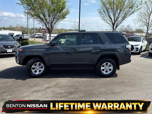 2024 Toyota 4Runner SR5