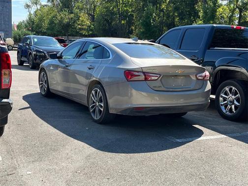 2022 Chevrolet Malibu FWD LT