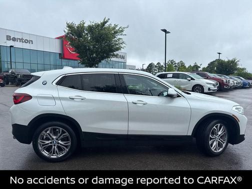 Mineral White Metallic 2022 BMW X2 xDrive28i