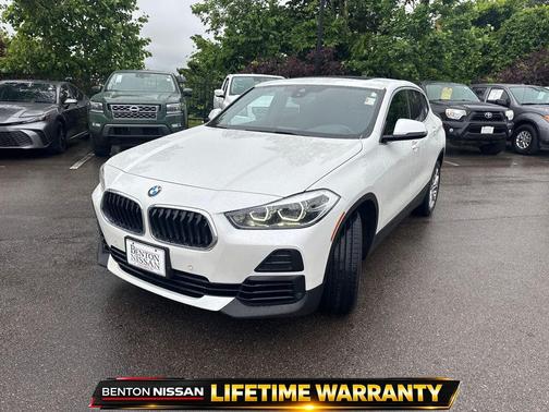 Mineral White Metallic 2022 BMW X2 xDrive28i