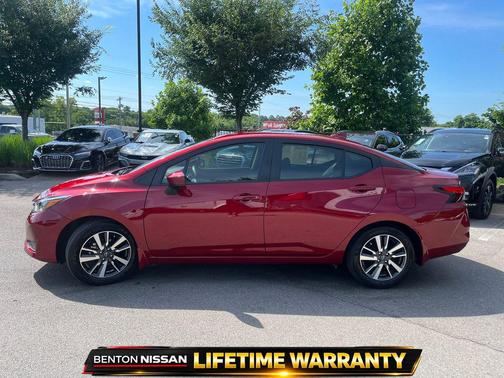 Scarlet Ember Tintcoat 2025 Nissan Versa 1.6 SV