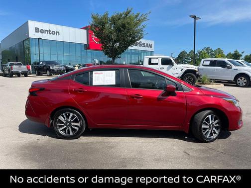 Scarlet Ember Tintcoat 2025 Nissan Versa 1.6 SV