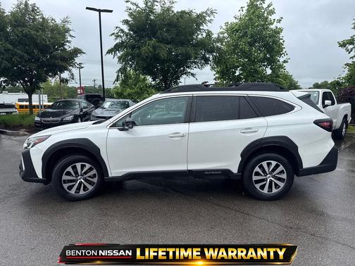 Crystal White Pearl 2023 Subaru Outback Premium