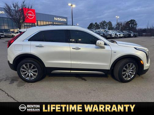 2022 Cadillac XT4 Premium Luxury