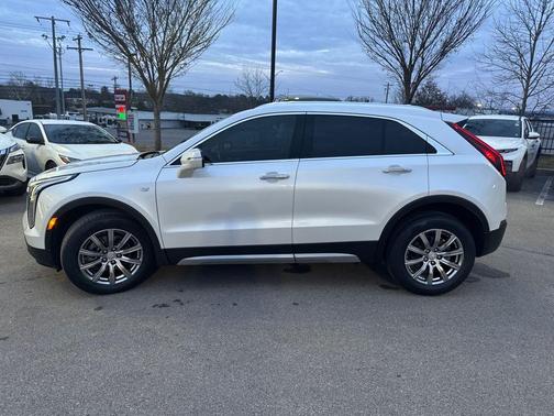 2022 Cadillac XT4 Premium Luxury