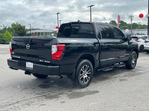 2024 Nissan Titan SV