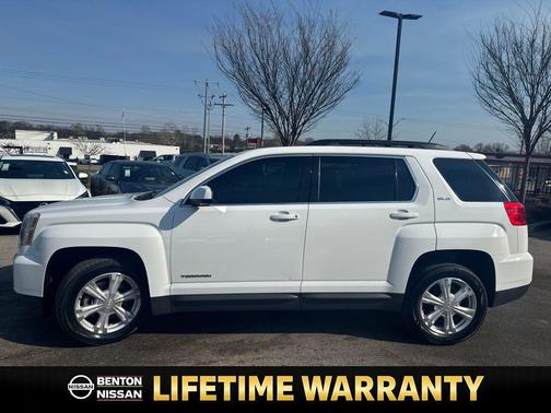 Summit White 2017 GMC Terrain SLE-2