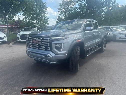 Sterling Metallic 2023 GMC Canyon Denali