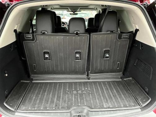 2023 Nissan Pathfinder Platinum 4WD