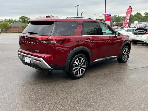 2023 Nissan Pathfinder Platinum 4WD