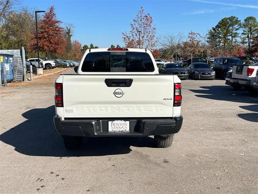 2026 Nissan Frontier S