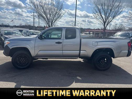 2019 Toyota Tacoma SR