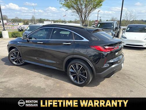 Black Obsidian 2025 INFINITI QX55 LUXE