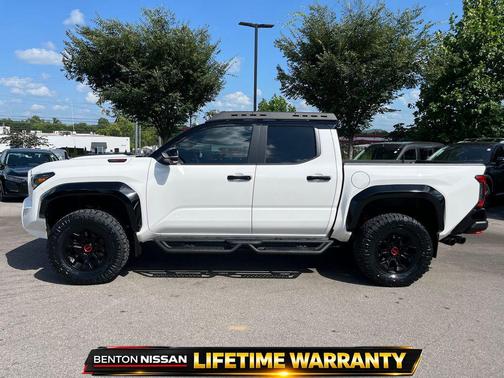Ice Cap w/Black Roof 2024 Toyota Tacoma Hybrid TRD Pro