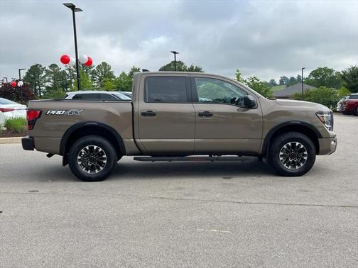 2024 Nissan Titan PRO-4X
