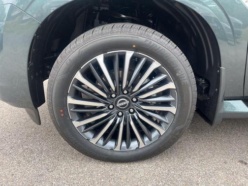 Alpine Metallic 2026 Nissan Armada Platinum Reserve