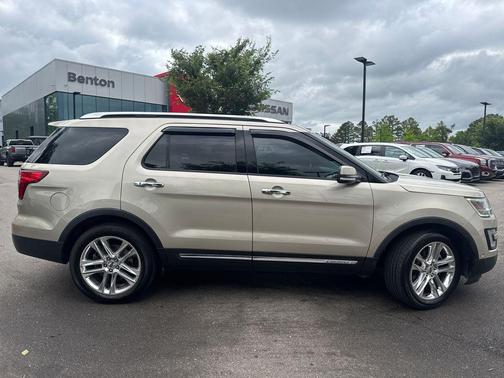 White Gold Metallic 2017 Ford Explorer Limited