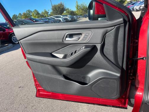 Scarlet Ember Tintcoat 2026 Nissan Rogue Platinum