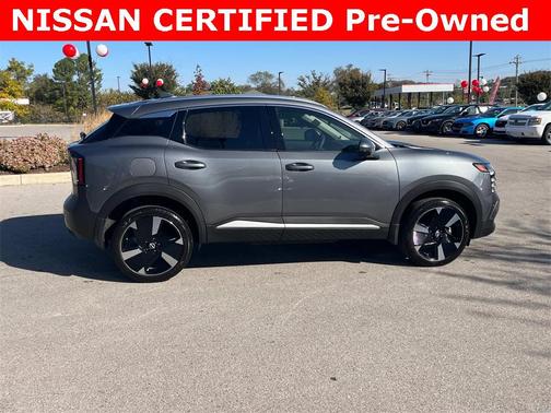 2025 Nissan Kicks SR