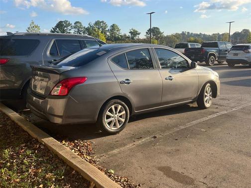2019 Nissan Versa 1.6 SV