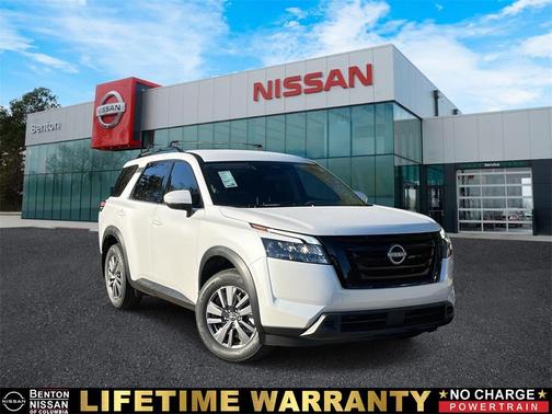 2025 Nissan Pathfinder SV FWD