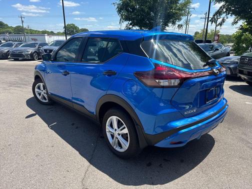 Electric Blue Metallic 2025 Nissan Kicks S