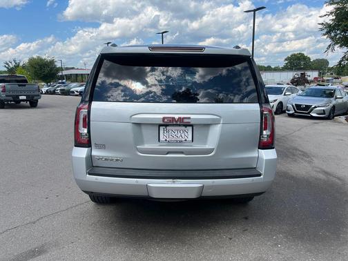 Quicksilver Metallic 2016 GMC Yukon SLT