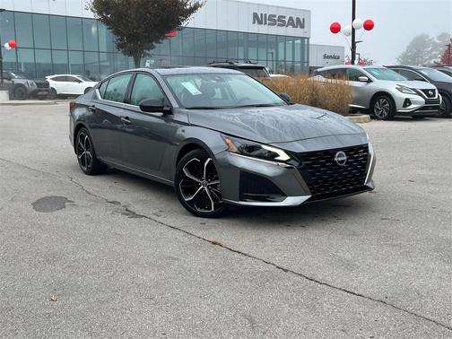 2024 Nissan Altima SR FWD