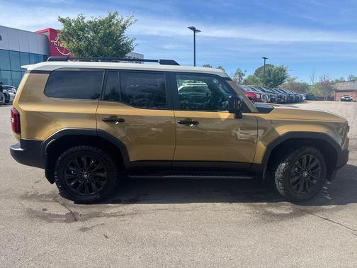 2024 Toyota Land Cruiser Base