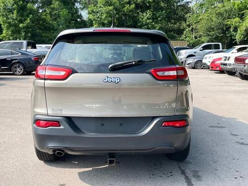 2017 Jeep Cherokee Sport