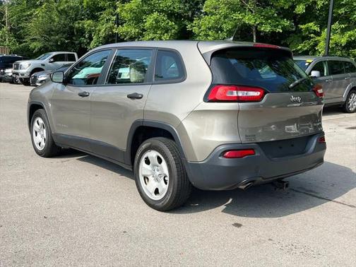 2017 Jeep Cherokee Sport