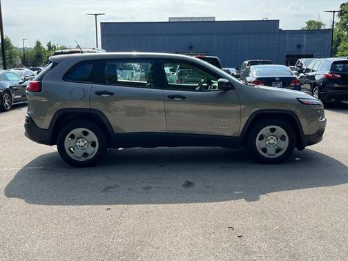 2017 Jeep Cherokee Sport