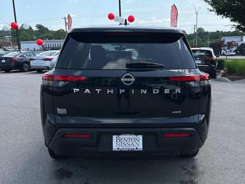 2023 Nissan Pathfinder S 4WD