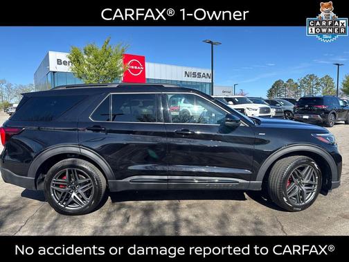 Black Metallic 2025 Ford Explorer ST-Line