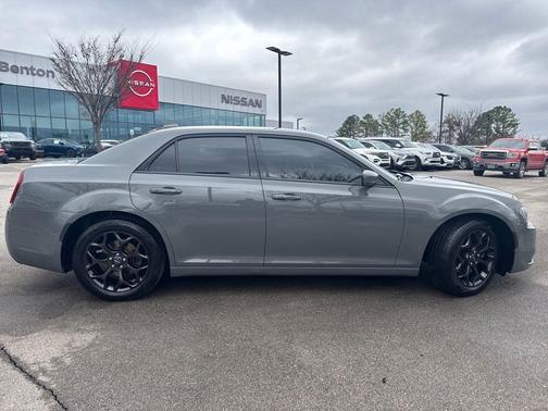 2019 Chrysler 300 S