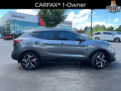 Gun Metallic 2021 Nissan Rogue Sport SL