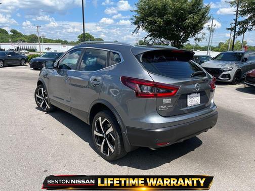 Gun Metallic 2021 Nissan Rogue Sport SL