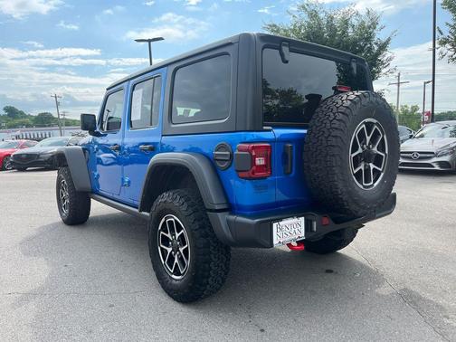 Hydro Blue Pearlcoat 2024 Jeep Wrangler Rubicon