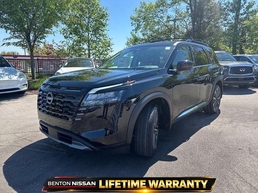 Super Black 2026 Nissan Pathfinder Platinum