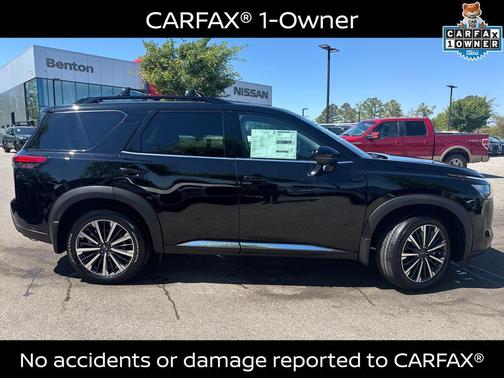 Super Black 2026 Nissan Pathfinder Platinum