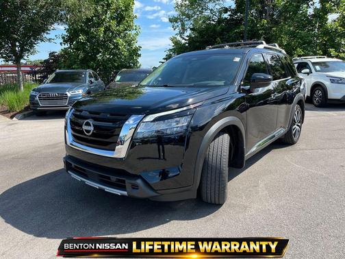 Super Black 2024 Nissan Pathfinder Platinum FWD