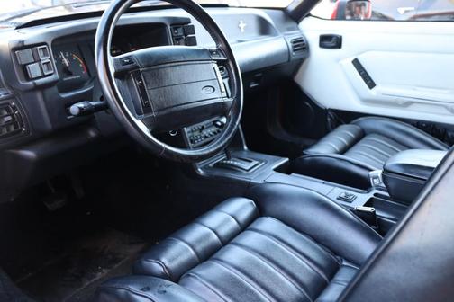1992 Ford Mustang LX 5.0L Sport