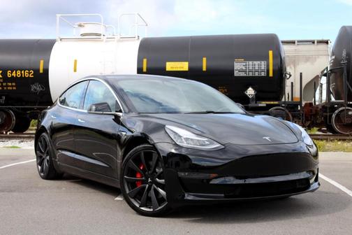 Photo 2 of 32 of 2020 Tesla Model 3 Performance