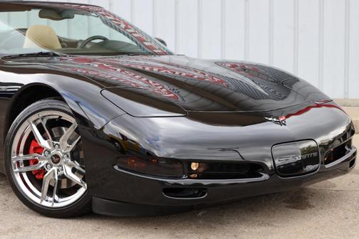 2004 Chevrolet Corvette Base