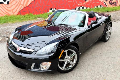 2007 Saturn Sky Red Line