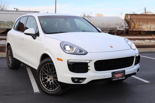 2017 Porsche Cayenne Platinum Edition