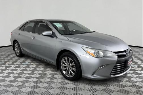 2015 Toyota Camry Hybrid 