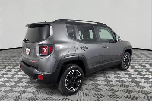 2016 Jeep Renegade Trailhawk